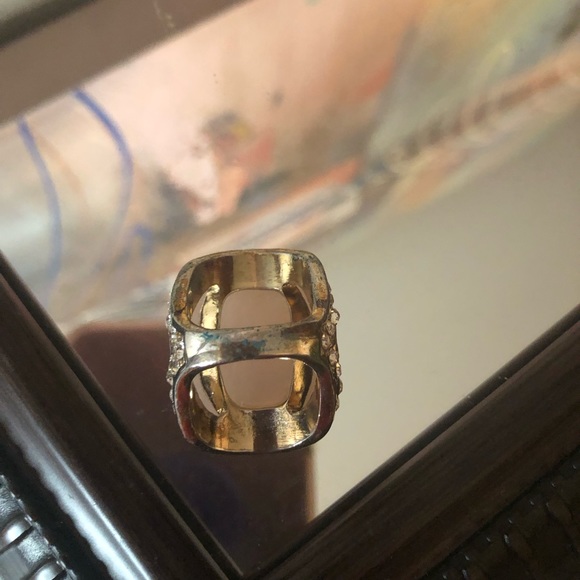 Beautiful Pink Stone And Rhinestone Ring - Picture 8 of 9
